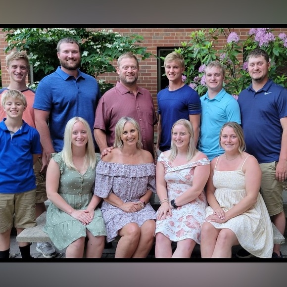 Meet Your Posher, Stefanie - Picture 16 of 16